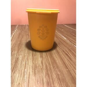 Tupperware Vintage Yellow Canister Daffodil Yellow Excellent Condition